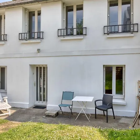 Le Chant De Daoud Maison De Avec Jardin Et Place Stationnement *