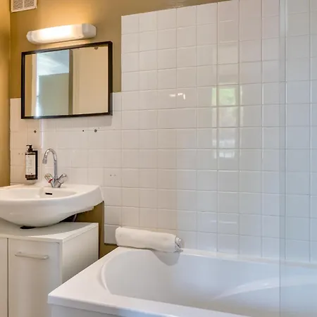 Feriehus Le Chant De Daoud Maison De Avec Jardin Et Place Stationnement Rouen